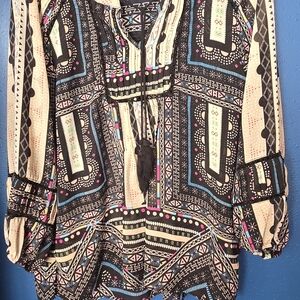 Democracy Black and Cream Geometric Blouse